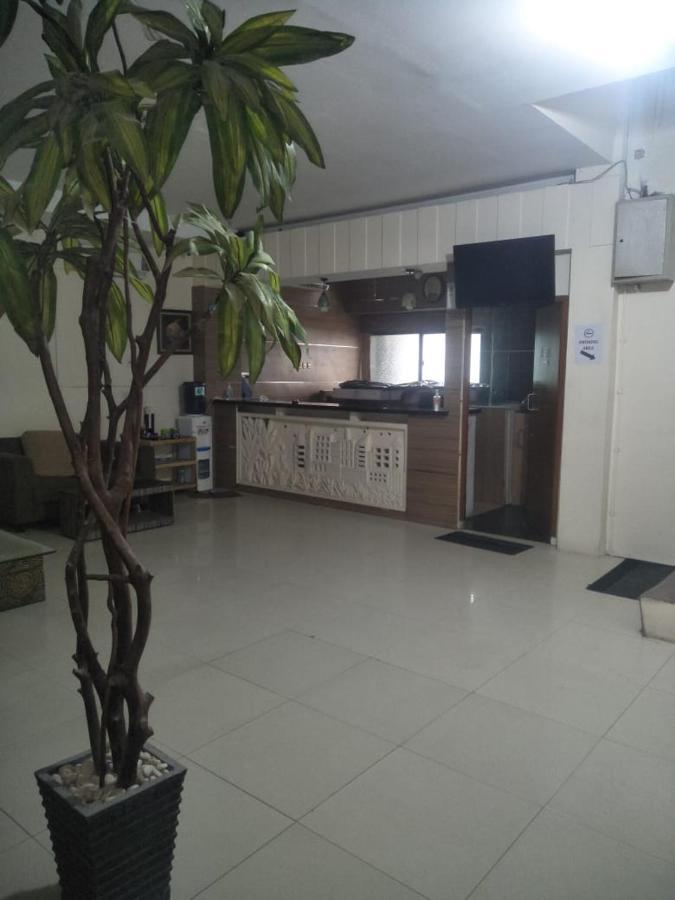 Penthouse Hotel Jakarta Exterior foto