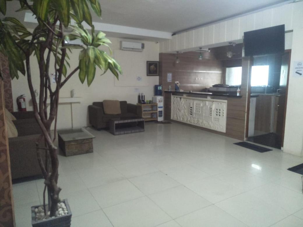 Penthouse Hotel Jakarta Exterior foto