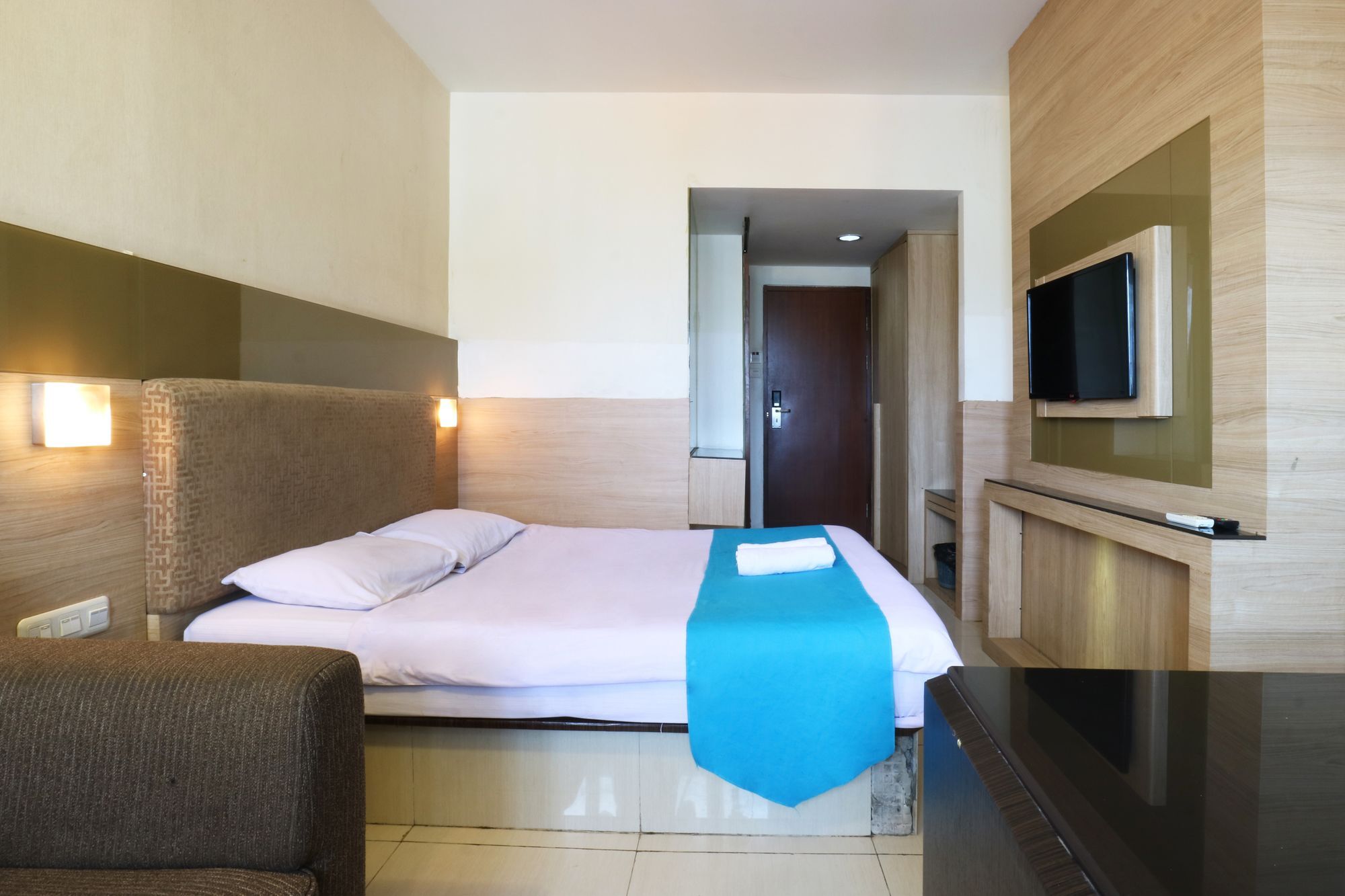 Penthouse Hotel Jakarta Exterior foto