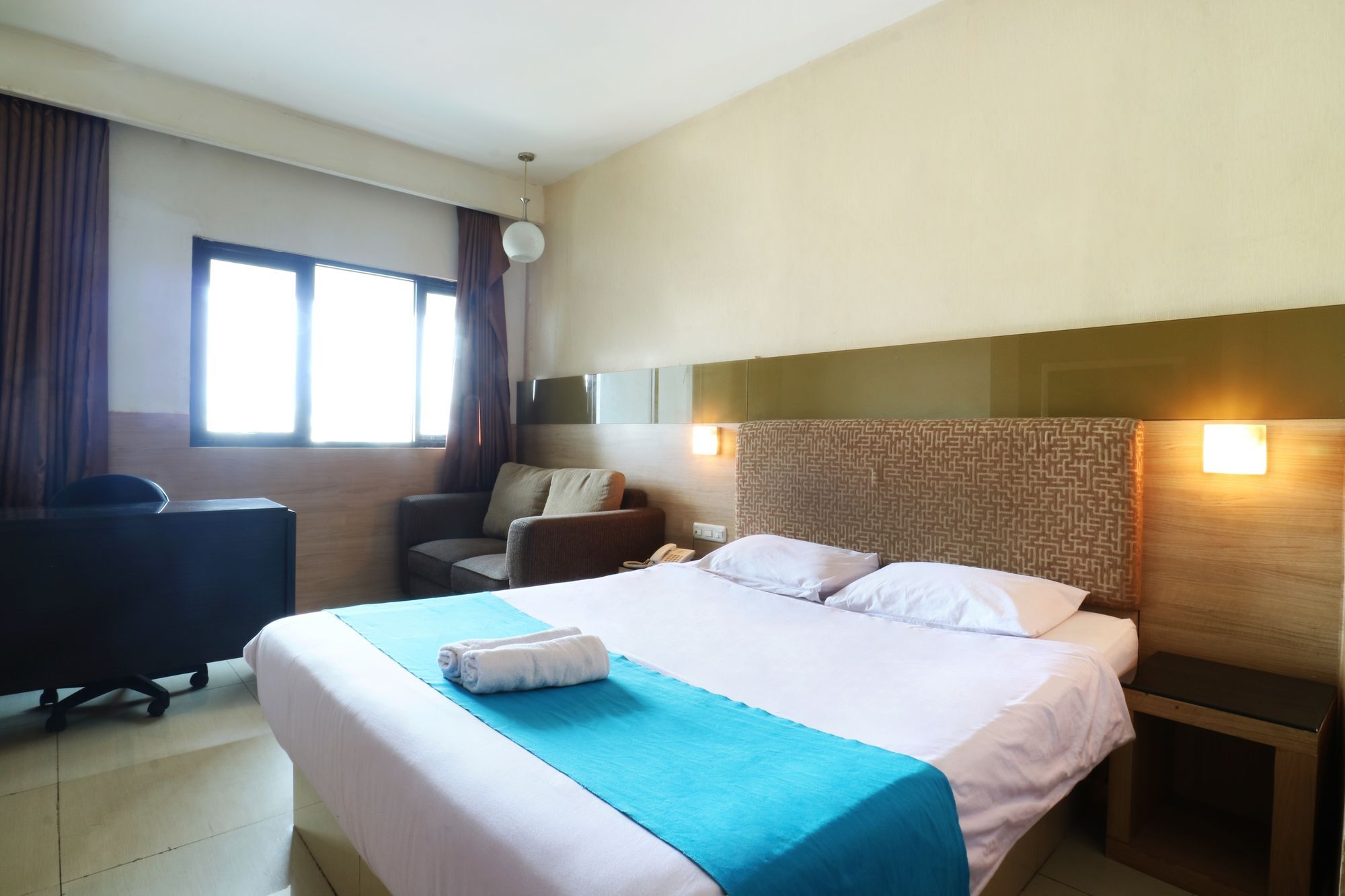 Penthouse Hotel Jakarta Exterior foto