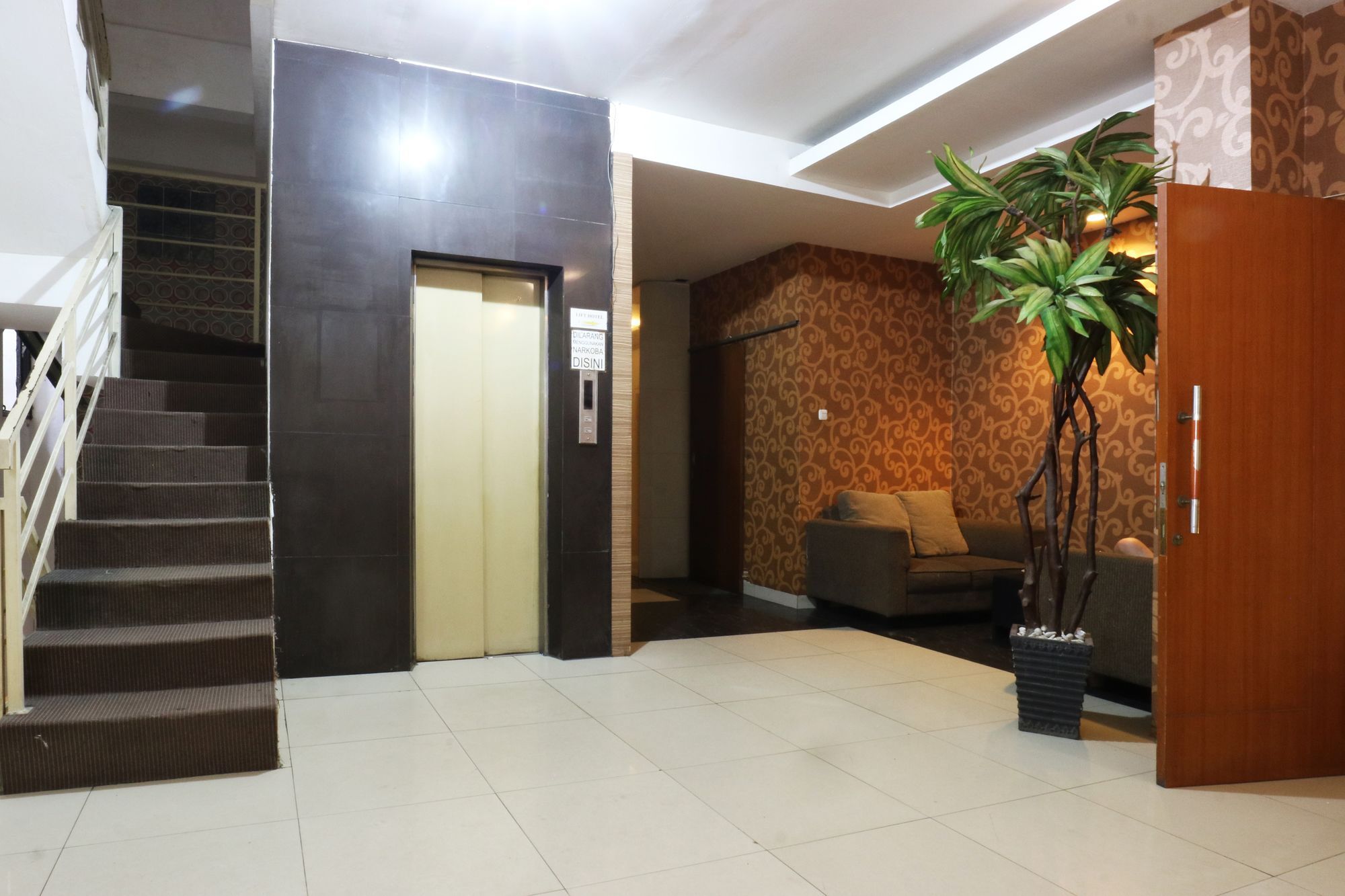 Penthouse Hotel Jakarta Exterior foto