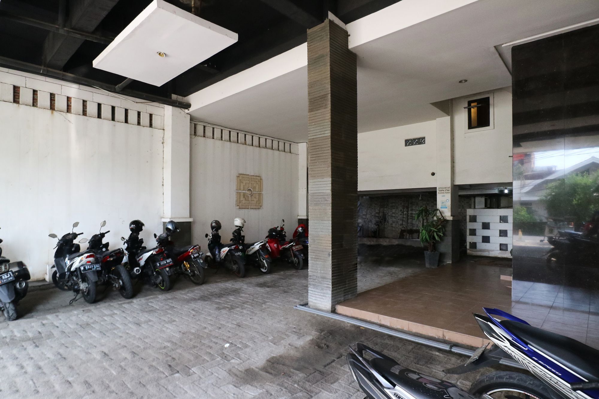 Penthouse Hotel Jakarta Exterior foto